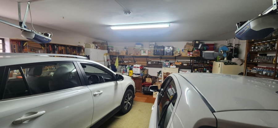 4 Bedroom Property for Sale in Fraaiuitsig Western Cape